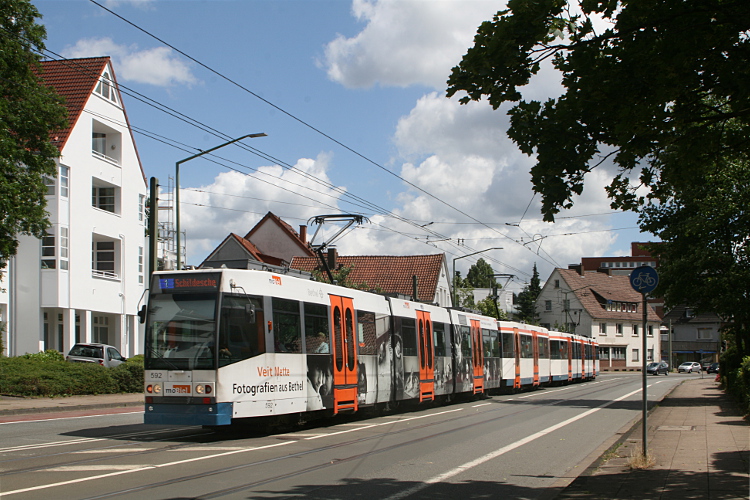 Datei:592 21.06.2018 Bielefeld-Brackwede, Hauptstraße Berliner Straße.jpg