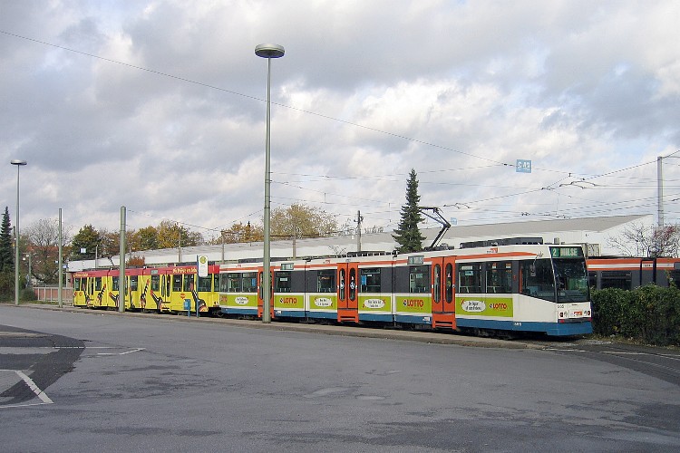 Datei:565 25.10.2004 Bielefeld, Endstelle Sieker.jpg