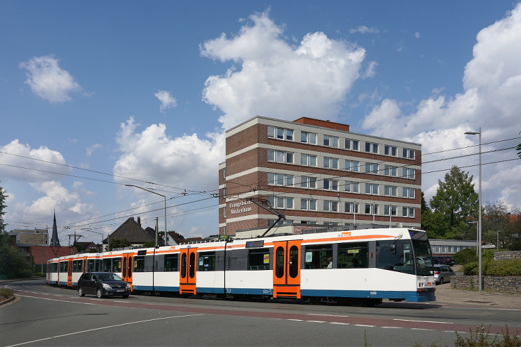 Datei:589 14.08.2019 Bielefeld, Brackweder Str., Windelsbleicher Str.jpg