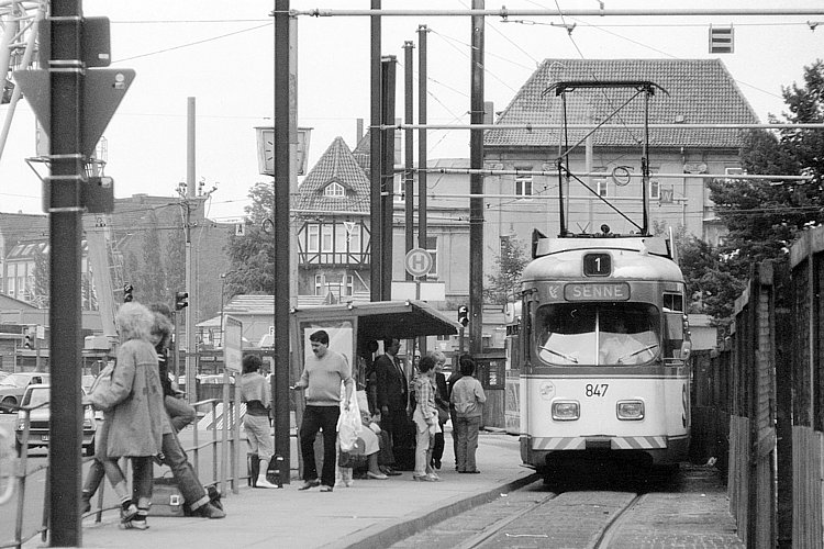 Datei:847 25.06.1982 Bielefeld, Haltestelle Berliner Platz.jpg