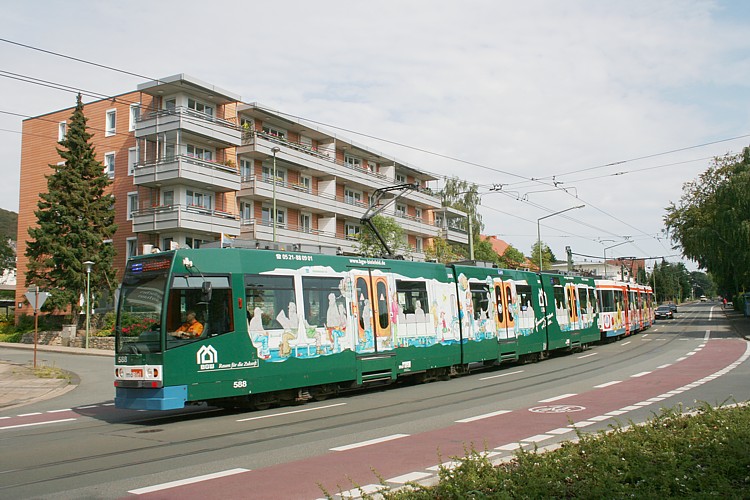 Datei:588 21.08.2011 Bielefeld, Hauptstraße Windelsbleicher Straße.jpg