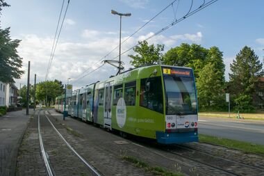 09.06.2022 M8D 583 Haltestelle VOS.jpg