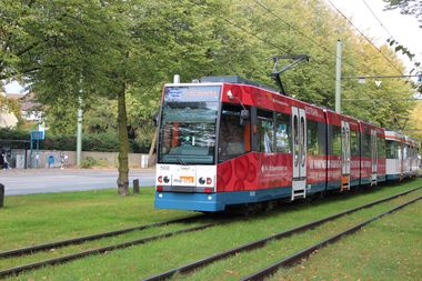 M8D 568 Blutspendebahn von vorne Obernstrasse.jpg