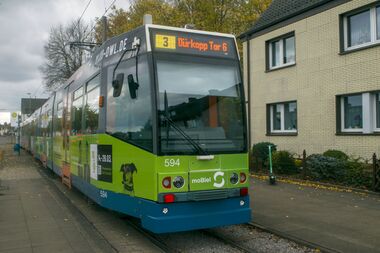 22.10.2022 M8D 594 Haltestelle VOS.jpg