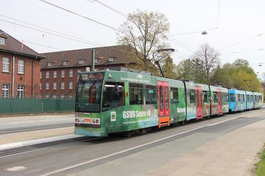 M8D 581 08.05.2021 Sieker Mitte.JPG