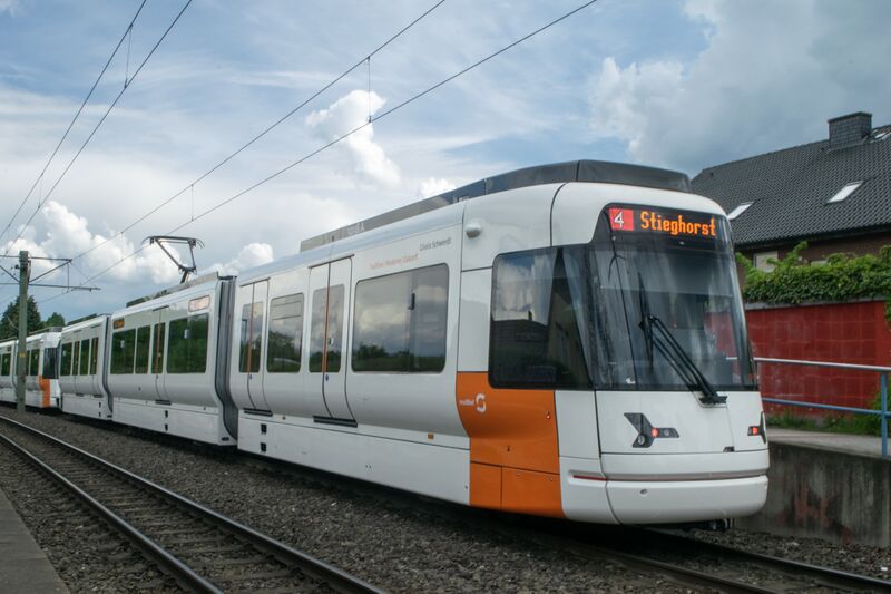 Datei:14.05.2023 GTZ8-B 5038 Haltestelle ELP.jpg