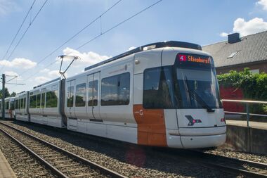 28.06.2022 GTZ8-B 5005 Haltestelle ELP.jpg